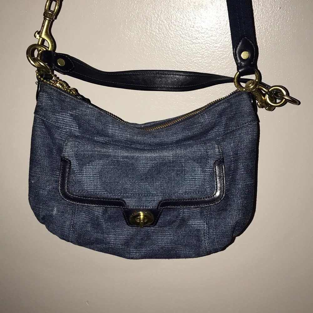 AMAZING CONDITION coach cross body blue purse